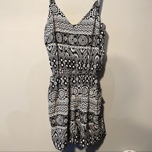 H&M Jumpsuit Romper Aztec Tribal Pattern Size 4 New With Tags